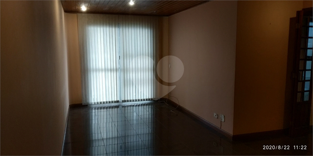 APARTAMENTO em SANTANA
