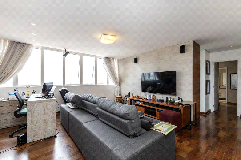 APARTAMENTO À VENDA COM 2 QUARTOS - 130M2 - 2 VAGAS NA VILA ROMANA.