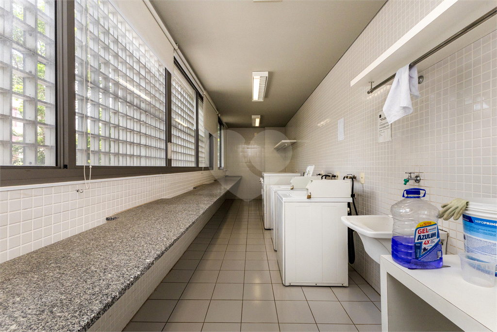 APARTAMENTO À VENDA COM 2 QUARTOS - 130M2 - 2 VAGAS NA VILA ROMANA.
