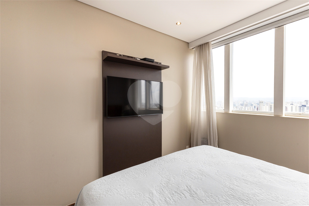 APARTAMENTO À VENDA COM 2 QUARTOS - 130M2 - 2 VAGAS NA VILA ROMANA.