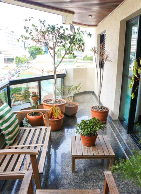 APARTAMENTO em TATUAPÉ