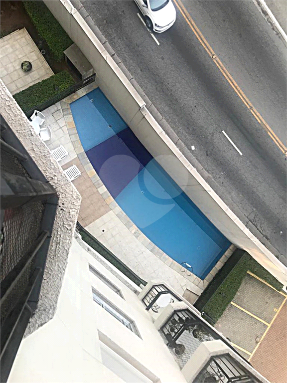 Estuda PERMUTA por casa maior na região. 