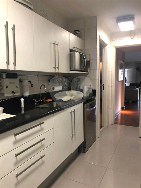 APARTAMENTO em HIGIENÓPOLIS
