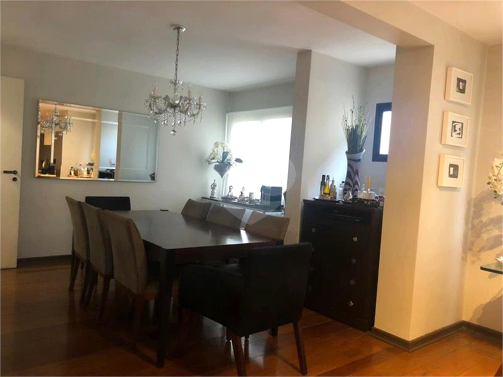 APARTAMENTO em HIGIENÓPOLIS