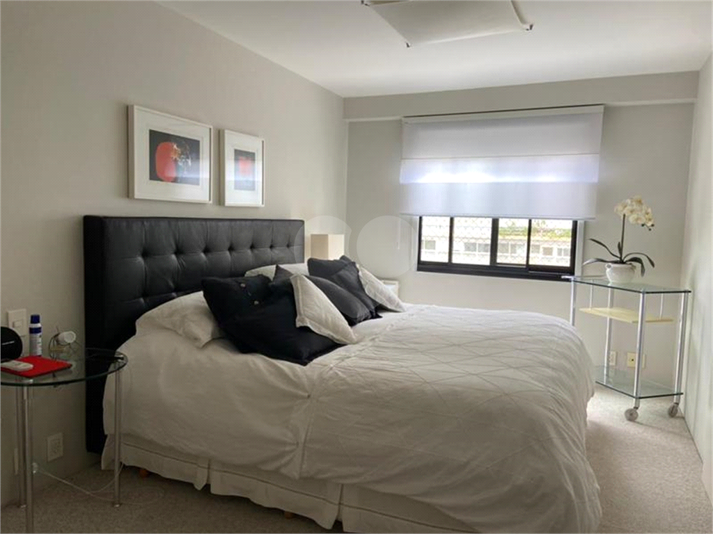 APARTAMENTO em HIGIENÓPOLIS