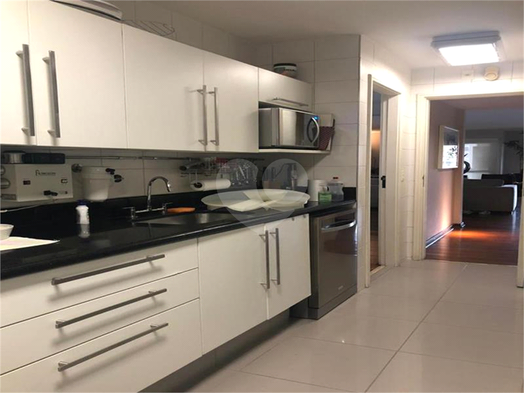 APARTAMENTO em HIGIENÓPOLIS