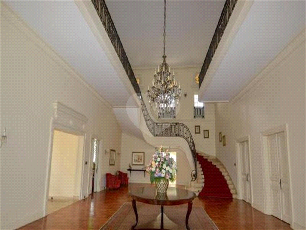APARTAMENTO em HIGIENÓPOLIS