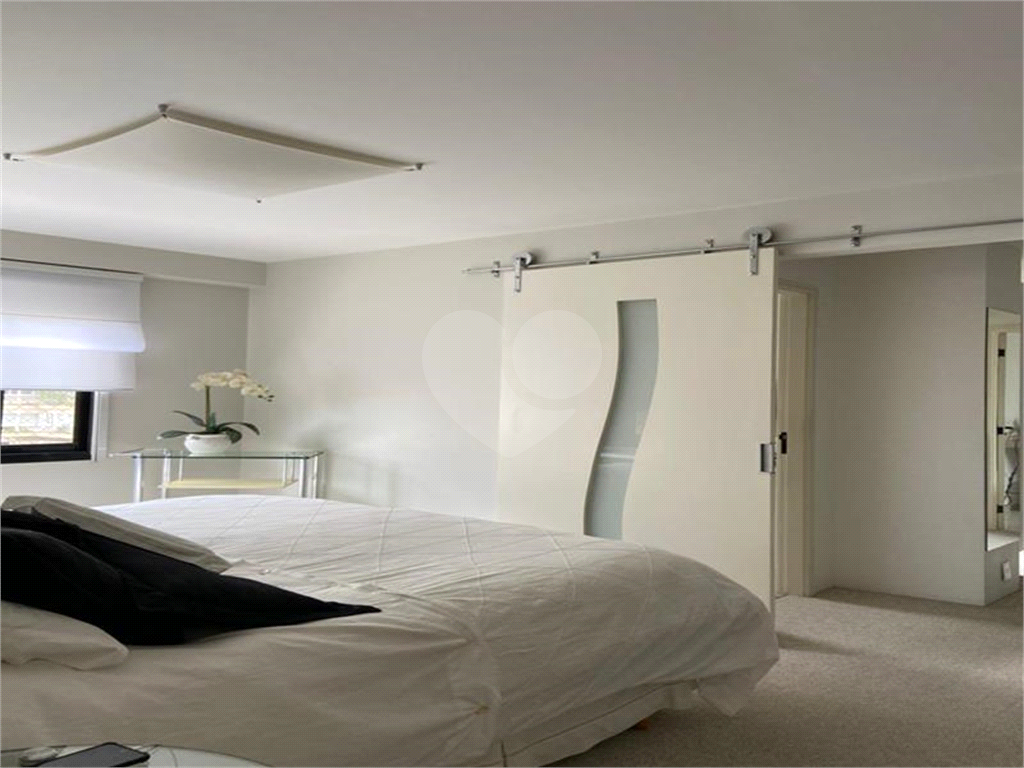 APARTAMENTO em HIGIENÓPOLIS