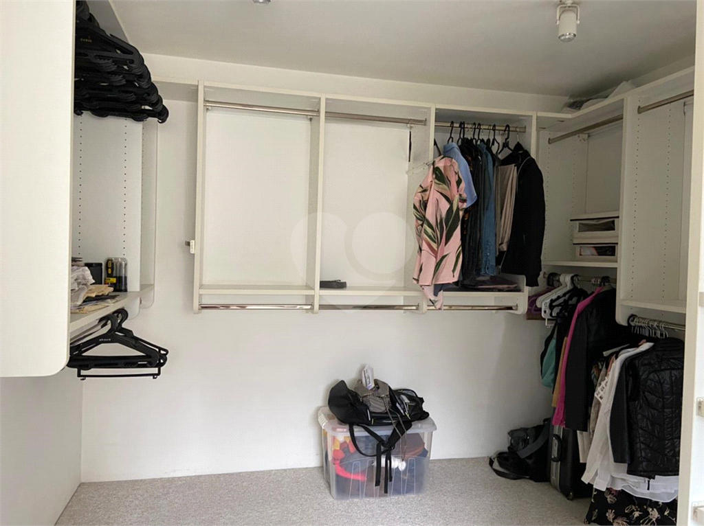 APARTAMENTO em HIGIENÓPOLIS