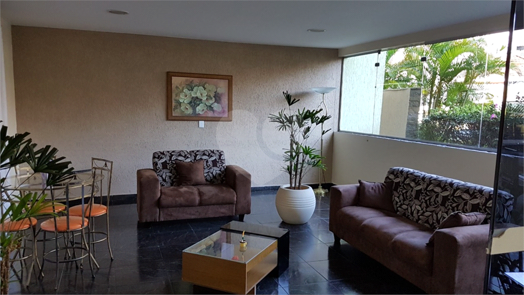 APARTAMENTO em VILA FORMOSA