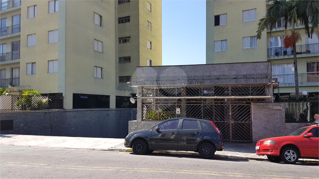 APARTAMENTO em VILA FORMOSA