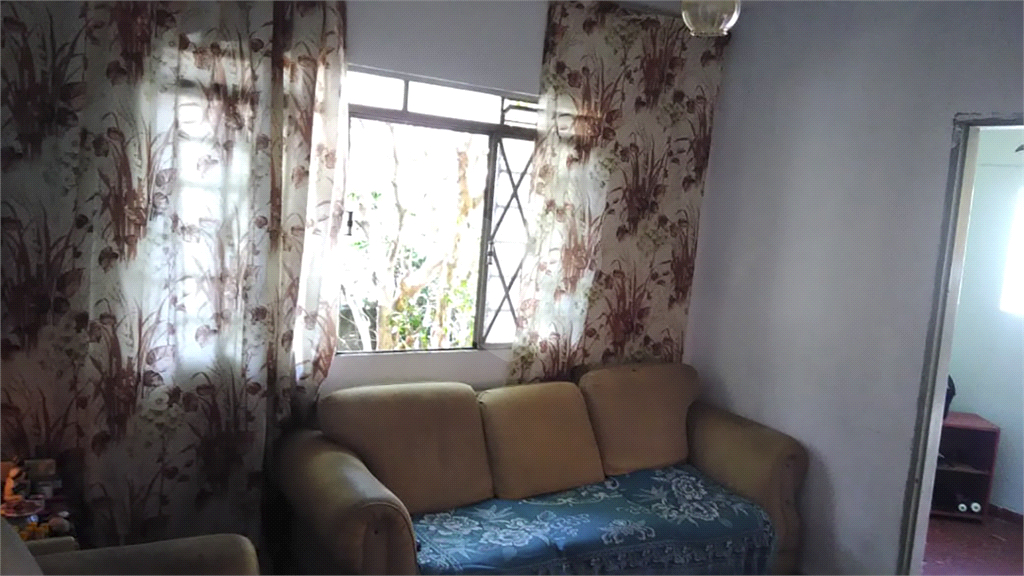 Casa com terreno no Horto Florestal