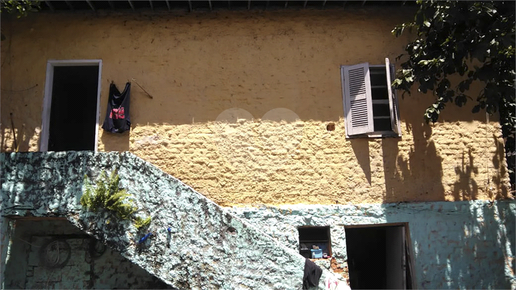 Casa com terreno no Horto Florestal