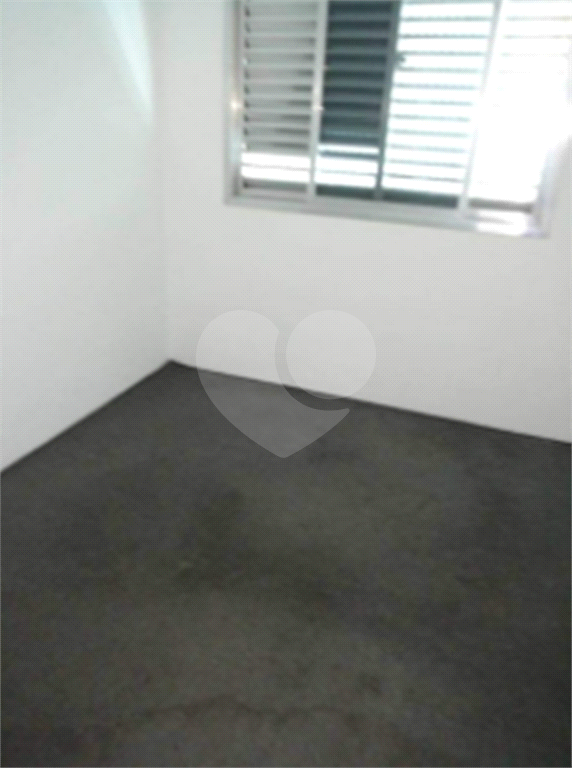 Sobrado vender Jardim Guançã, com 125m2, 3 quartos, 1 suíte, ampla sala, lavabo, cozinha, quintal dos fundos coberto, área de serviço, corredor lateral e 2 vagas de garagem. 