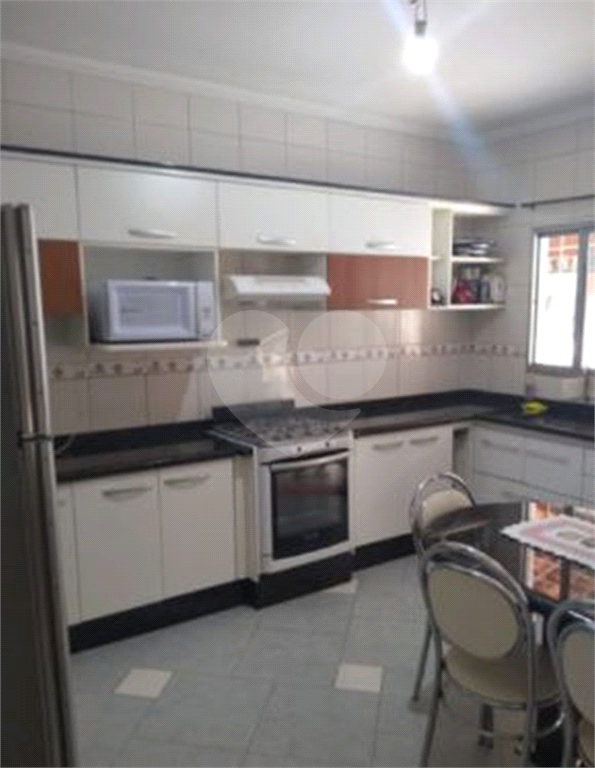 SOBRADO em JARDIM GUARACY