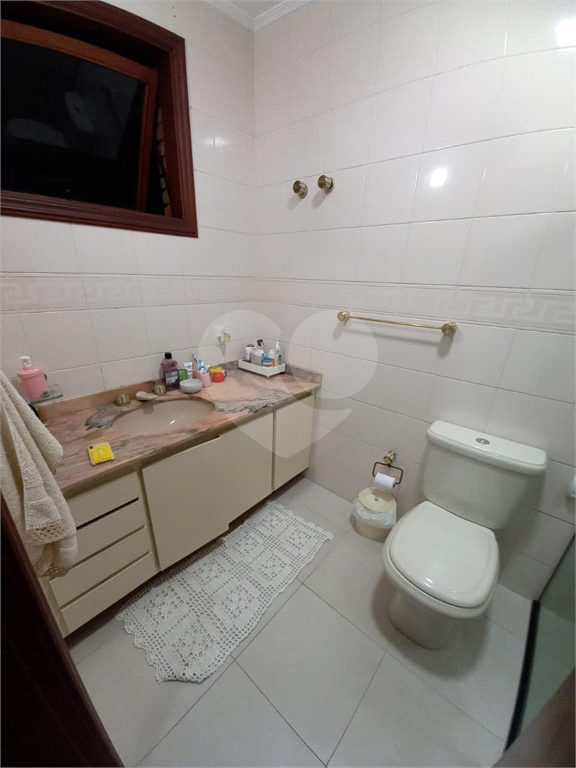 lCasa à venda no alto de Santana,  3  quartos , ( 1 suite ), 2 vagas. Próximo a SABESP