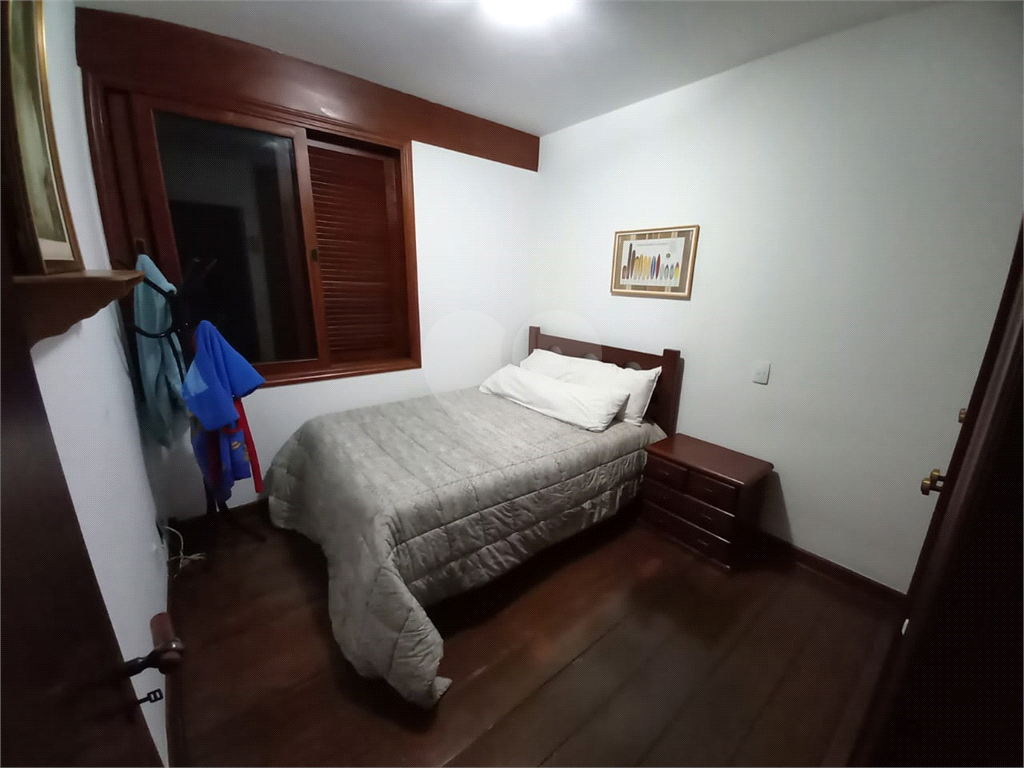 lCasa à venda no alto de Santana,  3  quartos , ( 1 suite ), 2 vagas. Próximo a SABESP