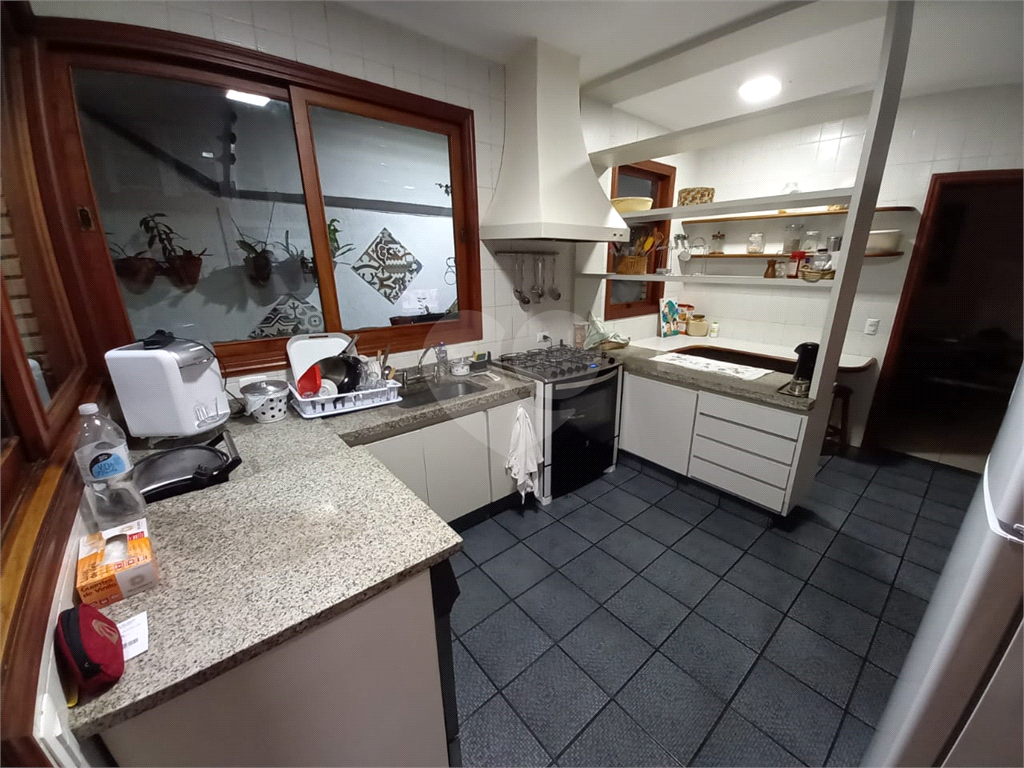 lCasa à venda no alto de Santana,  3  quartos , ( 1 suite ), 2 vagas. Próximo a SABESP