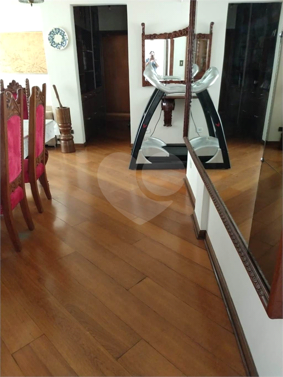 APARTAMENTO em SANTANA