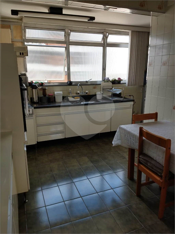 APARTAMENTO em SANTANA