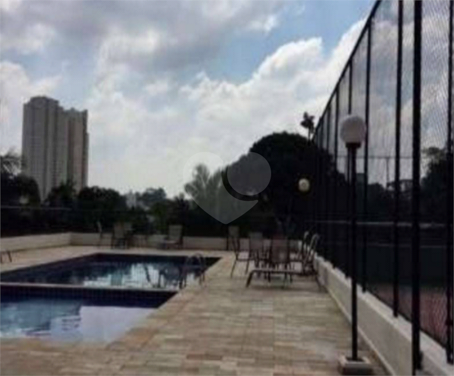 APARTAMENTO em CAMPO GRANDE