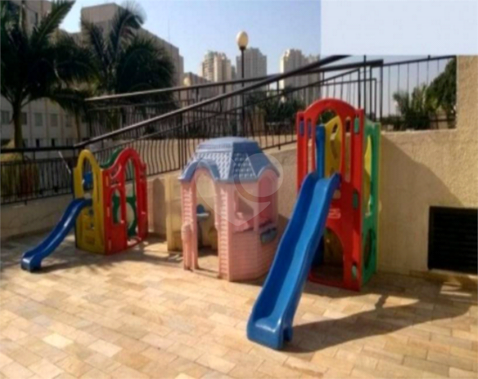 APARTAMENTO em CAMPO GRANDE