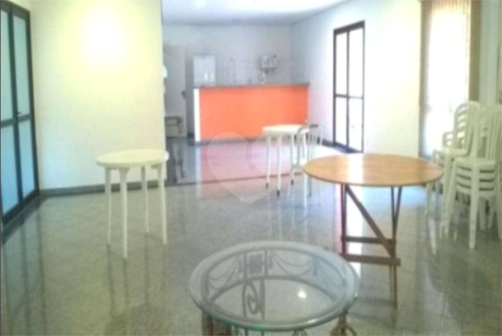 APARTAMENTO em CAMPO GRANDE