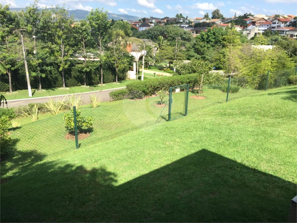 CASA MAGNÍFICA COM PISCINA ALPHAVILLE 4 SUITES TODAS MASTER 