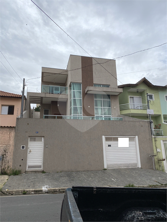 Sobrado à venda com 3 quartos, 316m² - Foto 1