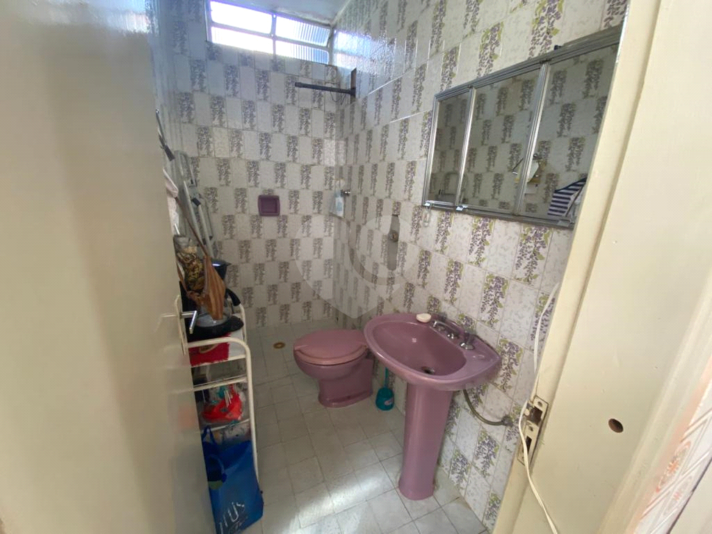 Casa térrea  com área 10x25 de 2 dormitórios 4 vagas Tremembé