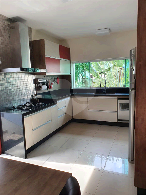 Casa térrea de alto padrão no Jd Floresta
