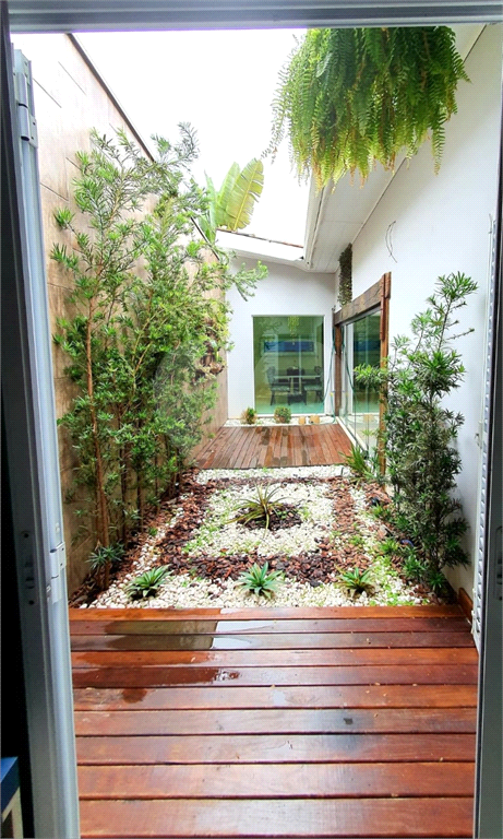 Casa térrea de alto padrão no Jd Floresta