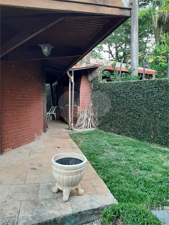 Casa térrea de alto padrão no Jd Floresta