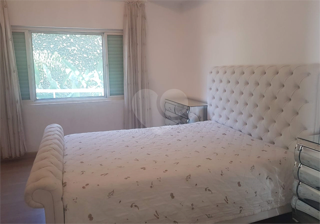 Casa térrea de alto padrão no Jd Floresta