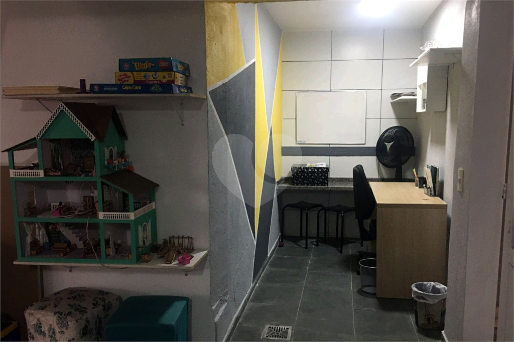 Casa  4 dormitórios, 3 vagas 
