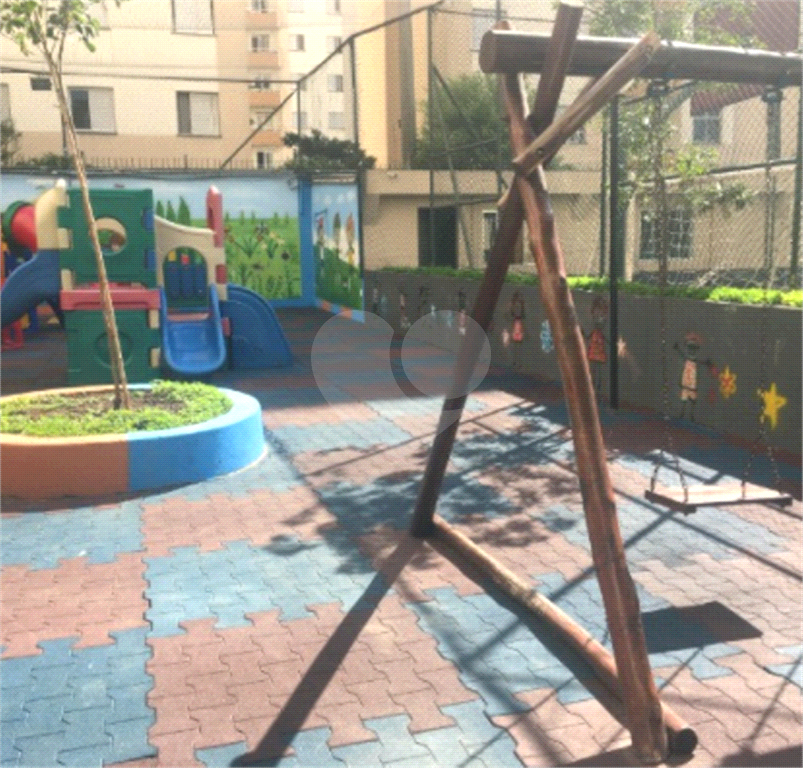 APARTAMENTO em PARQUE NOVO MUNDO