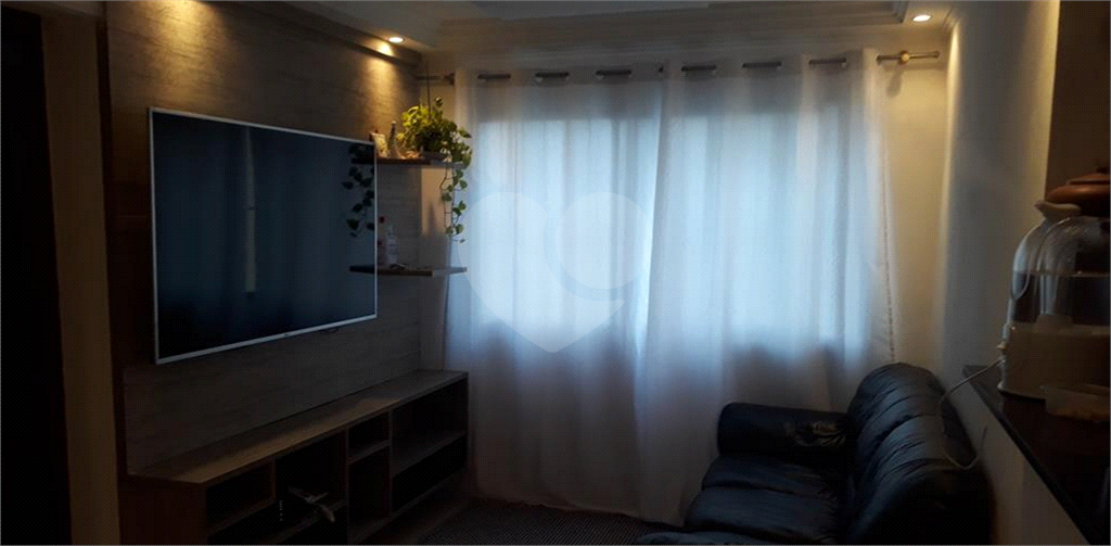 APARTAMENTO em PARQUE NOVO MUNDO