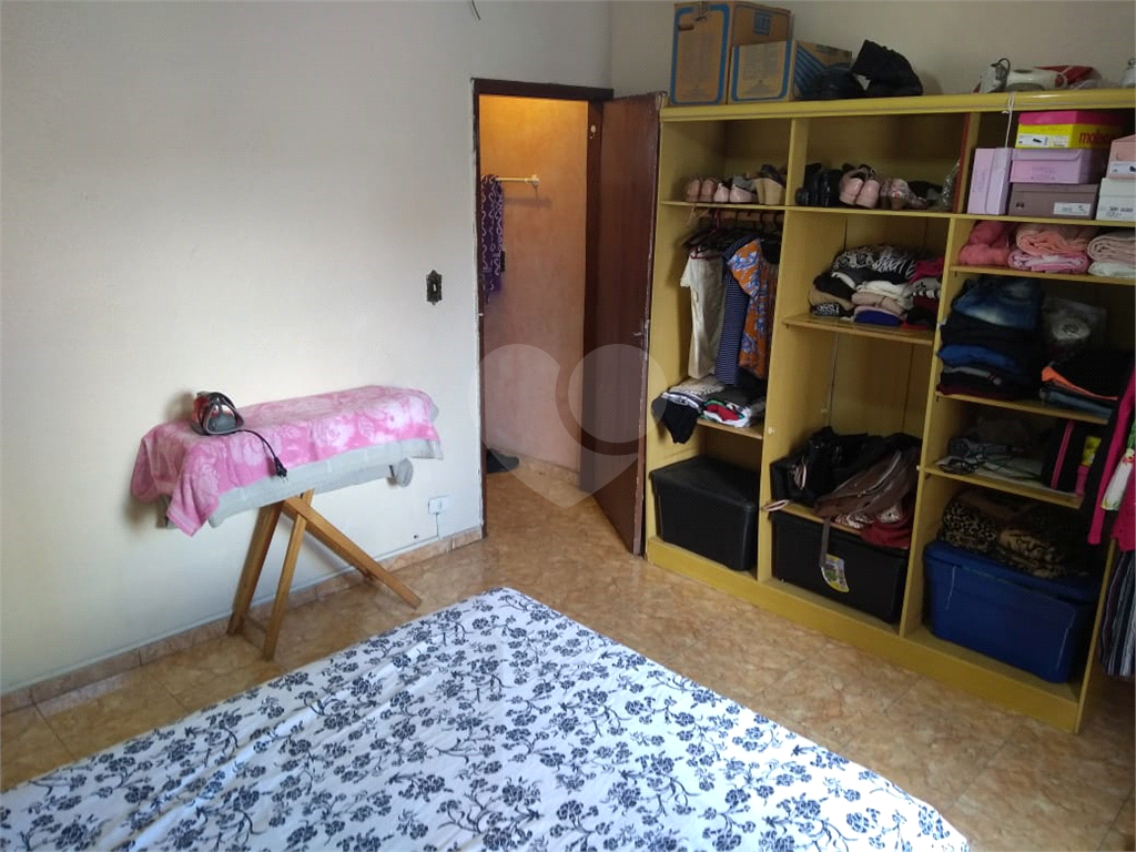 Casa à venda com 3 quartos, 81m² - Foto 13