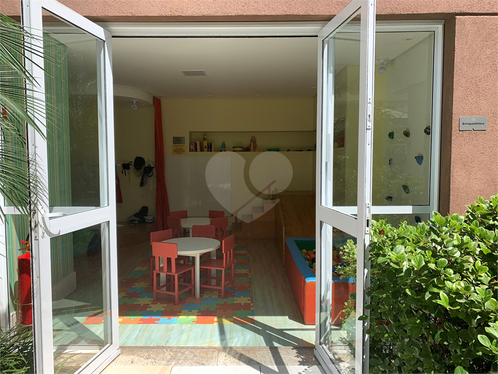 Apartamento para venda. 3 quartos (1 suíte), varanda gourmet, 2 vagas. Santa Teresinha Santana