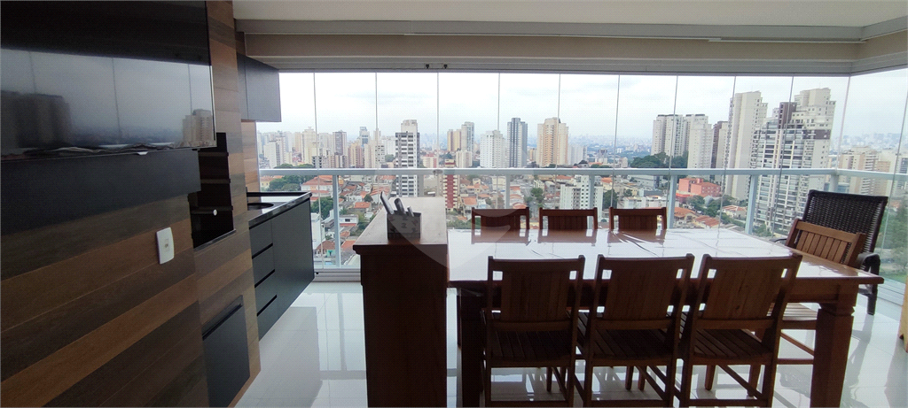 Apartamento para venda. 3 quartos (1 suíte), varanda gourmet, 2 vagas. Santa Teresinha Santana