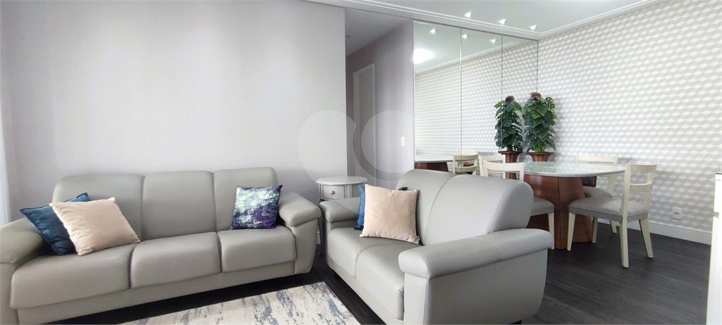 Apartamento para venda. 3 quartos (1 suíte), varanda gourmet, 2 vagas. Santa Teresinha Santana