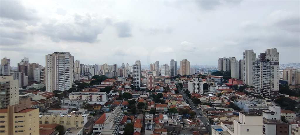 Apartamento para venda. 3 quartos (1 suíte), varanda gourmet, 2 vagas. Santa Teresinha Santana