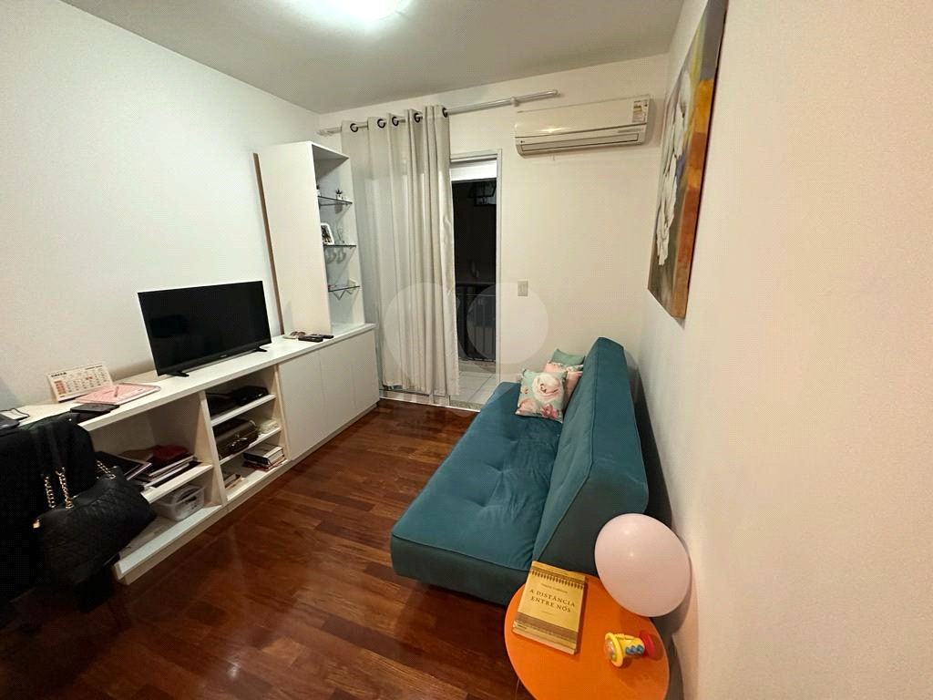 Apartamento reformado e mobiliado 1 dormitório, 1 suíte, 1 vaga em Higienópolis