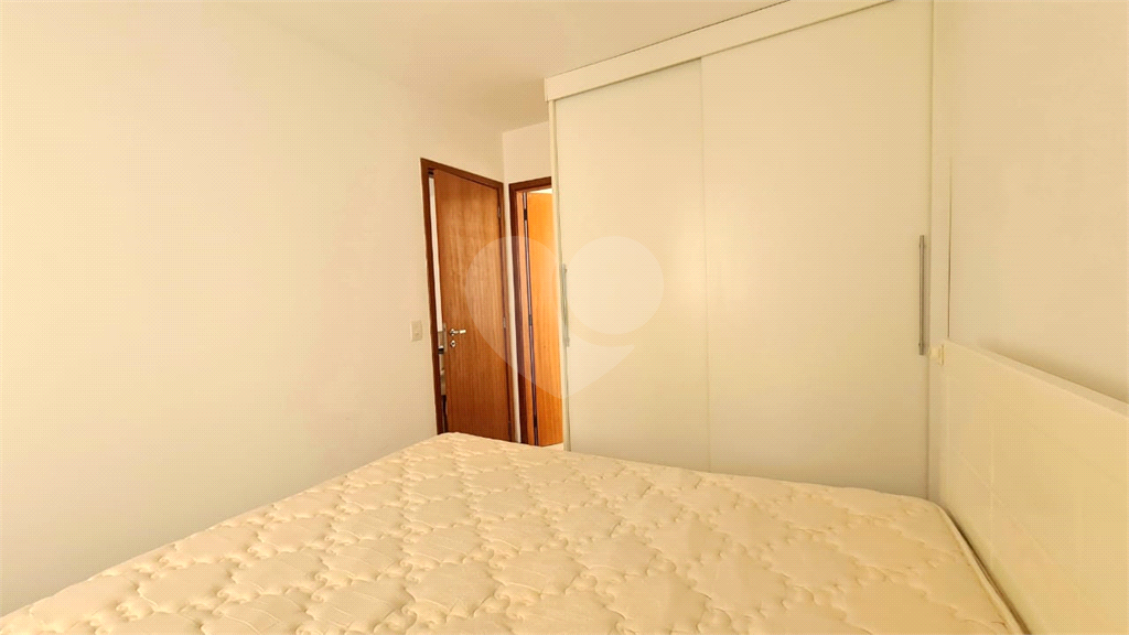 Apartamento reformado e mobiliado 1 dormitório, 1 suíte, 1 vaga em Higienópolis