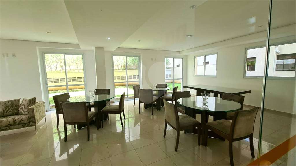 Apartamento reformado e mobiliado 1 dormitório, 1 suíte, 1 vaga em Higienópolis