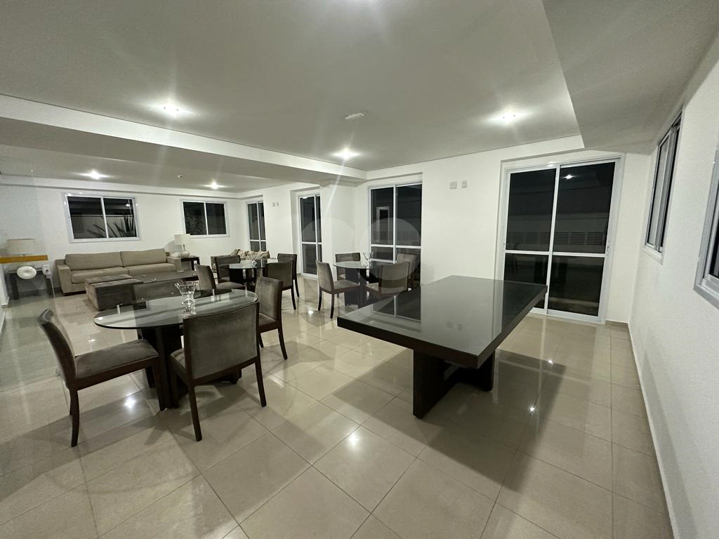 Apartamento reformado e mobiliado 1 dormitório, 1 suíte, 1 vaga em Higienópolis