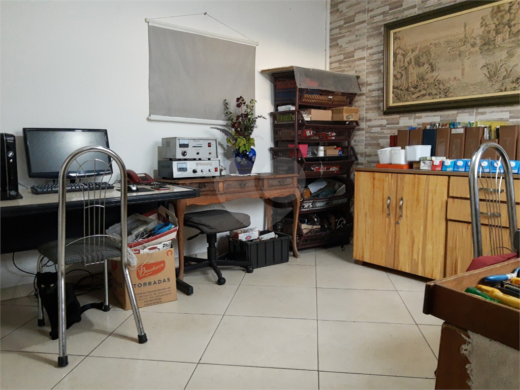 Casa térrea à venda na Vila Mazzei com 2 dormitórios.