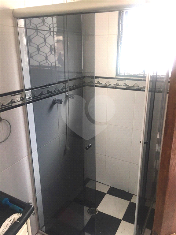 Casa térrea à venda na Vila Mazzei com 2 dormitórios.