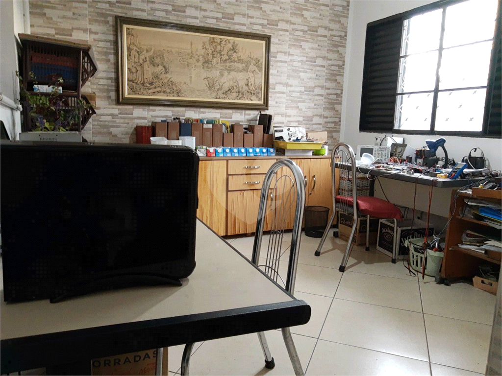Casa térrea à venda na Vila Mazzei com 2 dormitórios.