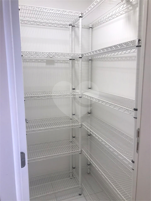 Apartamento  Mobiliado

